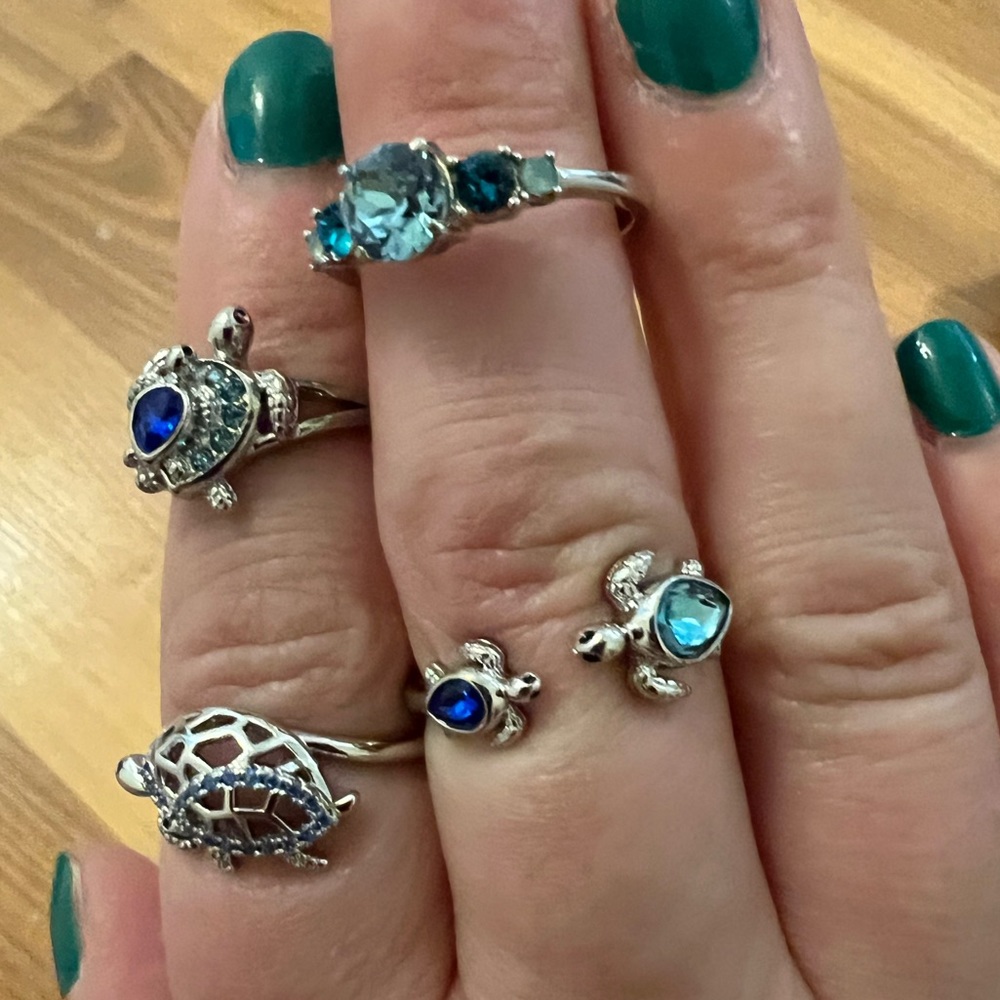 Set of 4 SOLD OUT Fragrant Jewels Rings Size 7